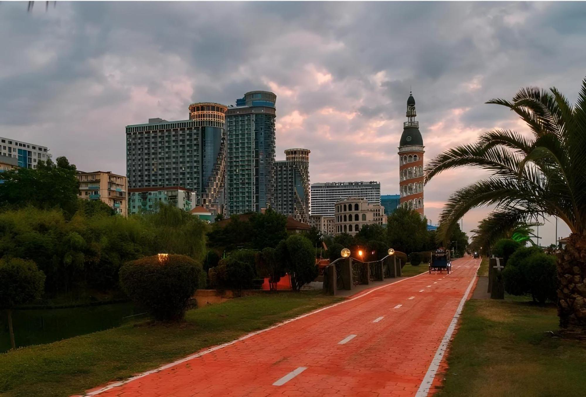 Orbi City Batumi Hotel View מראה חיצוני תמונה